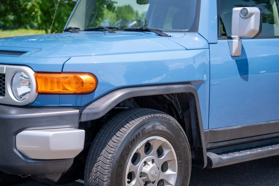 2013 Toyota FJ Cruiser - Image 22 of 31