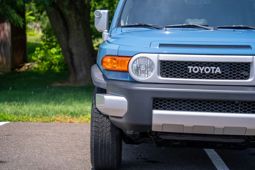 2013 Toyota FJ Cruiser - Image 17 of 31