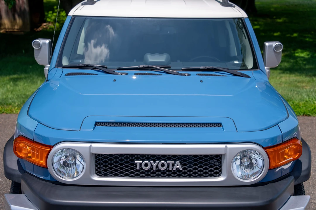 2013 Toyota FJ Cruiser - Image 11 of 31