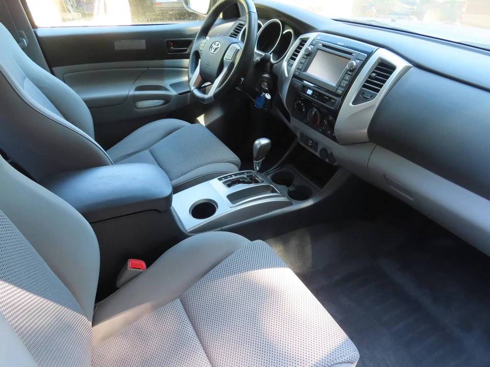 2013 Toyota Tacoma 2nd Gen - Image 29 of 31