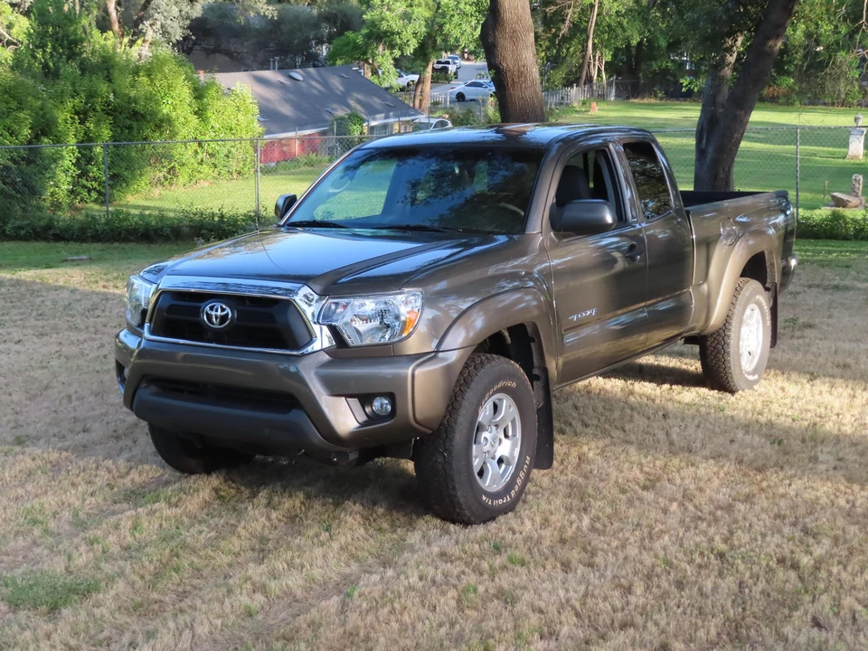 2013 Toyota Tacoma 2nd Gen - Image 3 of 31