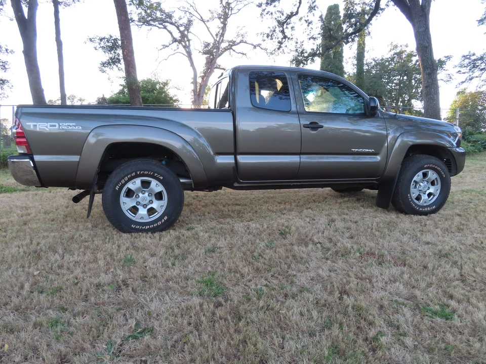 2013 Toyota Tacoma 2nd Gen - Image 10 of 31