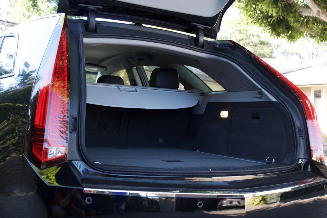2014 Cadillac CTS-V 2nd Gen - Image 8 of 31