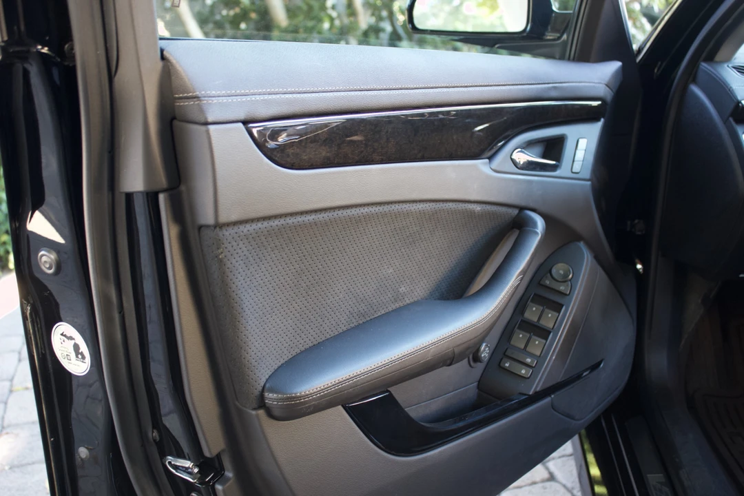 2014 Cadillac CTS-V 2nd Gen - Image 23 of 31