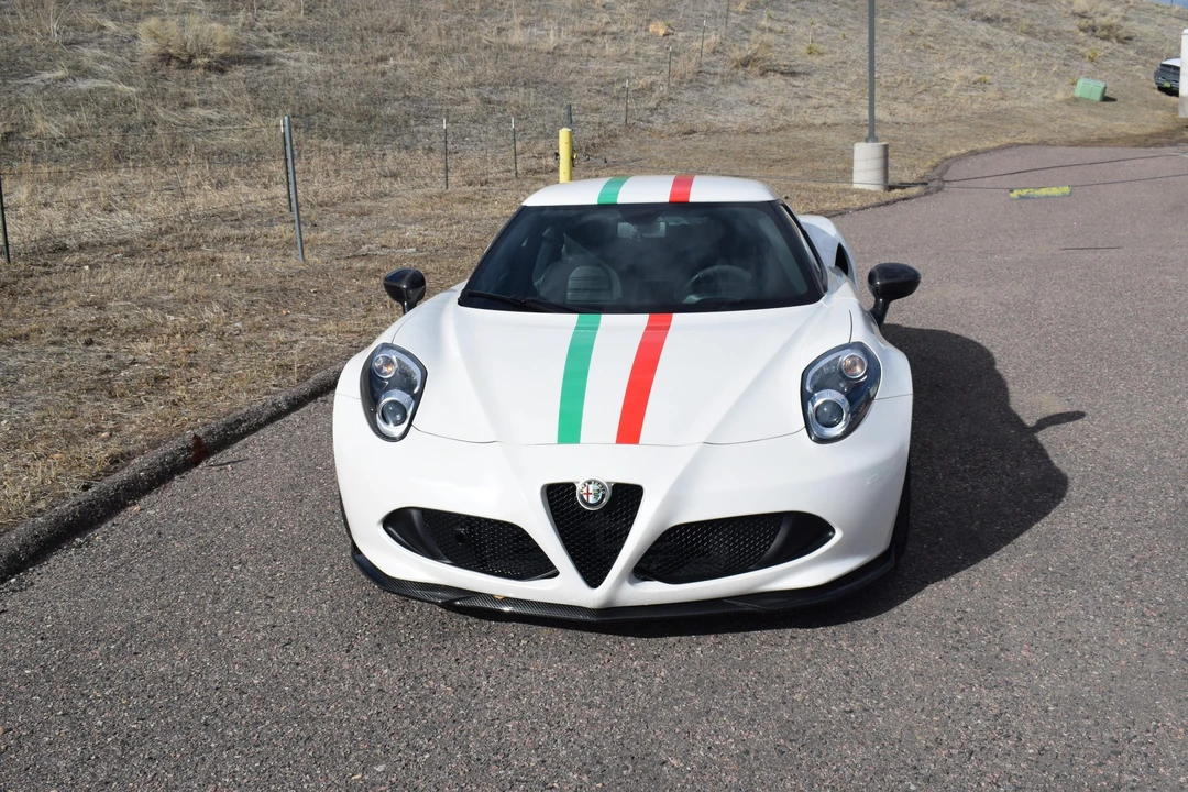 2015 Alfa Romeo 4C Coupe - Image 2 of 31