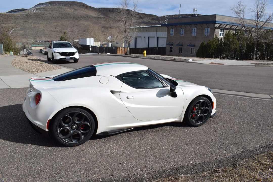 2015 Alfa Romeo 4C Coupe - Image 27 of 31