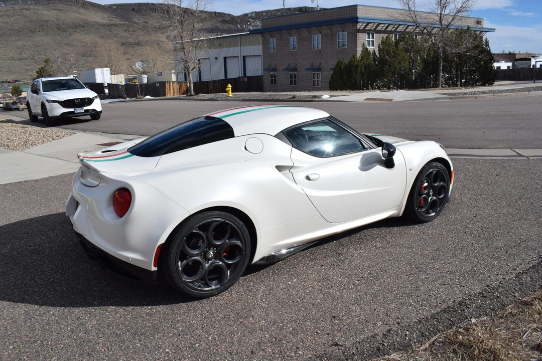 2015 Alfa Romeo 4C Coupe - Image 26 of 31