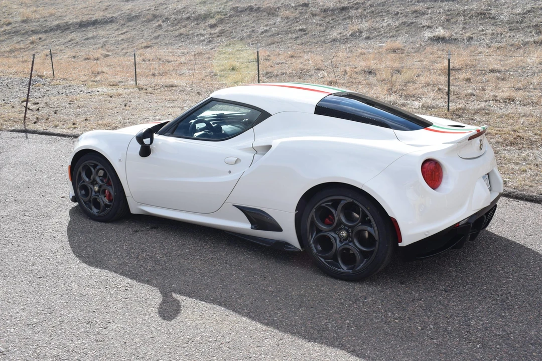2015 Alfa Romeo 4C Coupe - Image 14 of 31