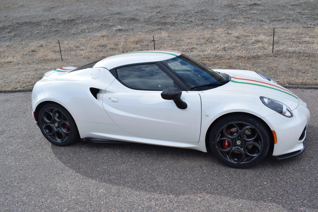 2015 Alfa Romeo 4C Coupe - Image 30 of 31