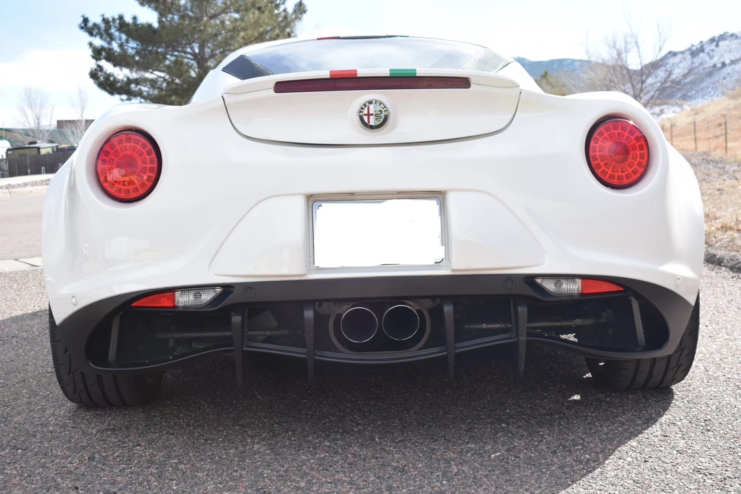 2015 Alfa Romeo 4C Coupe - Image 19 of 31