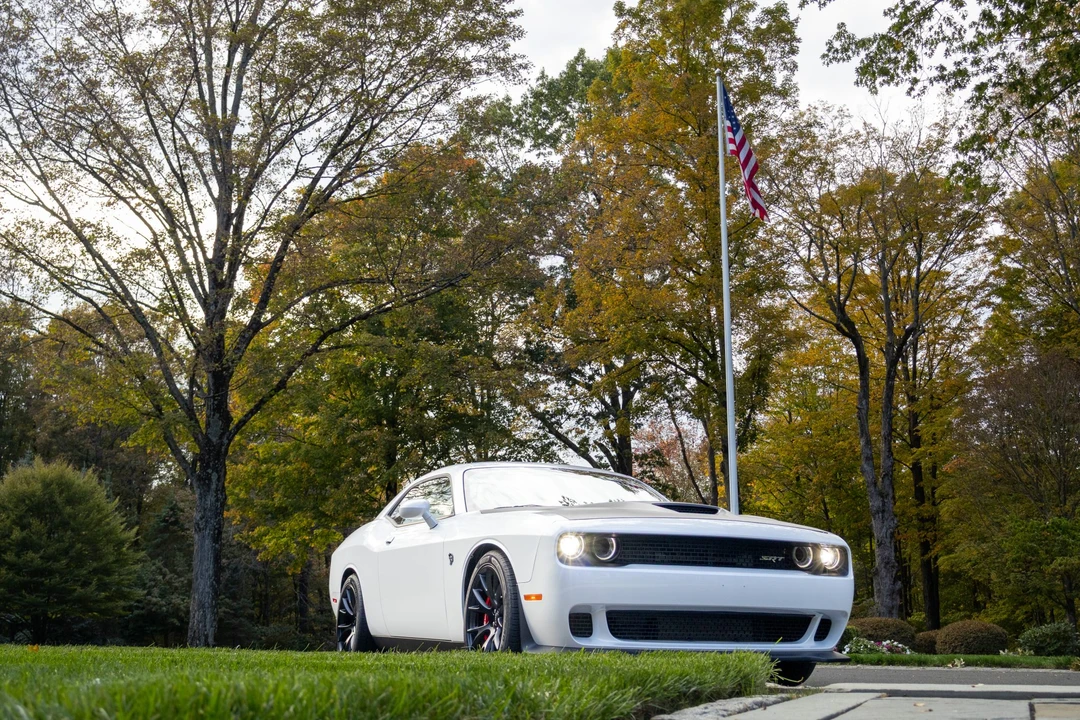 2015 Dodge Challenger SRT Hellcat 3rd Gen - Image 3 of 31