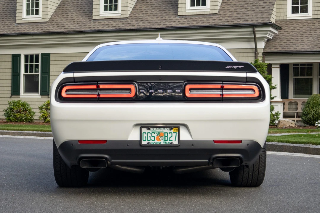 2015 Dodge Challenger SRT Hellcat 3rd Gen - Image 12 of 31
