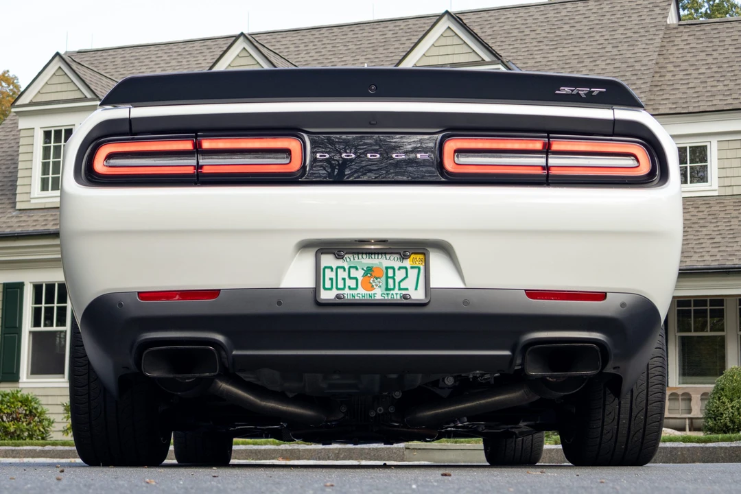 2015 Dodge Challenger SRT Hellcat 3rd Gen - Image 13 of 31