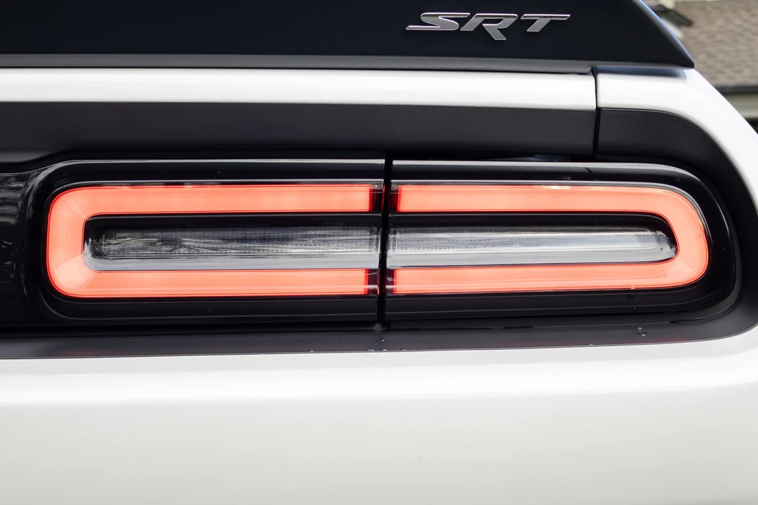2015 Dodge Challenger SRT Hellcat 3rd Gen - Image 29 of 31