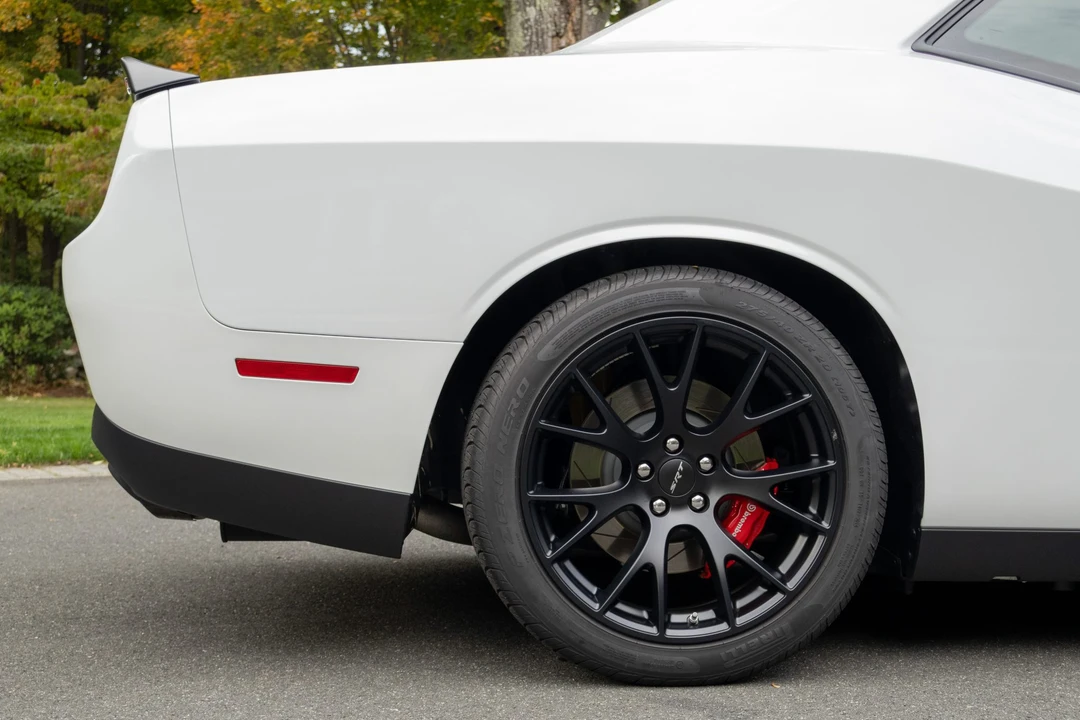 2015 Dodge Challenger SRT Hellcat 3rd Gen - Image 21 of 31