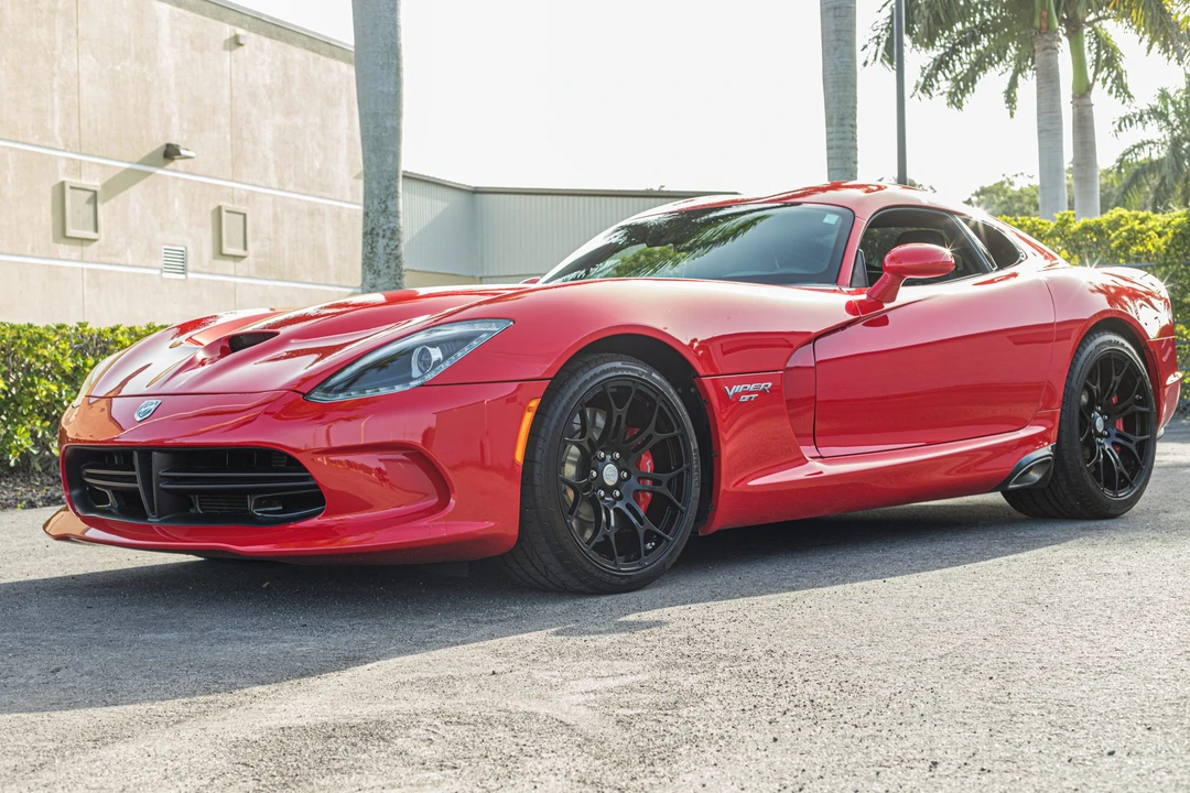2015 Dodge Viper 5th Gen - Image 2 of 31