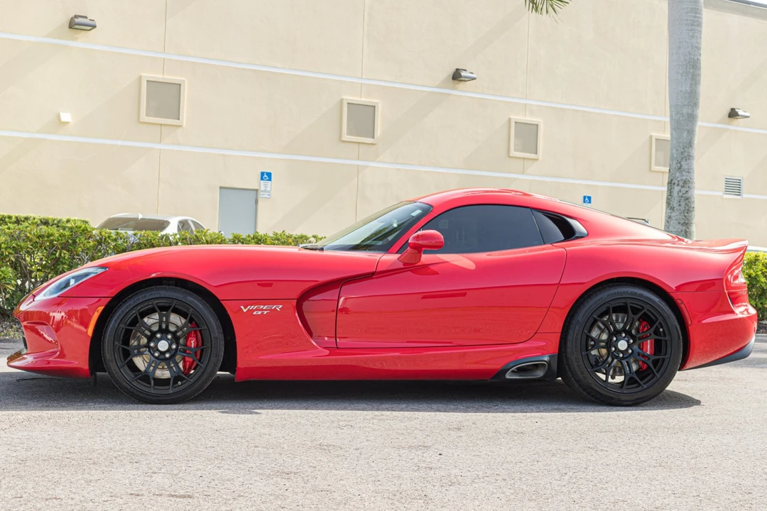 2015 Dodge Viper 5th Gen - Image 17 of 31