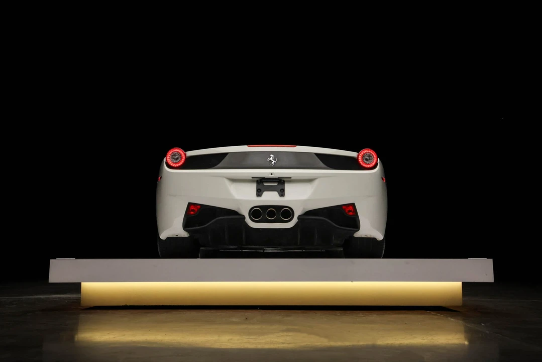 2015 Ferrari 458 Spider - Image 25 of 31