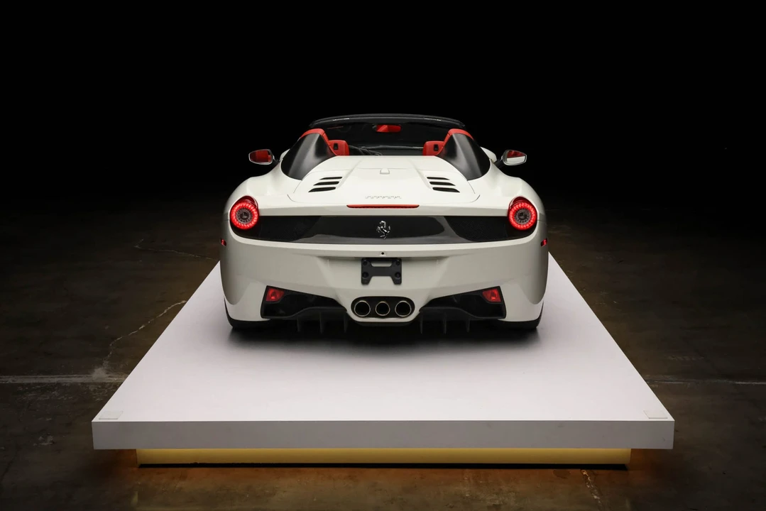 2015 Ferrari 458 Spider - Image 24 of 31