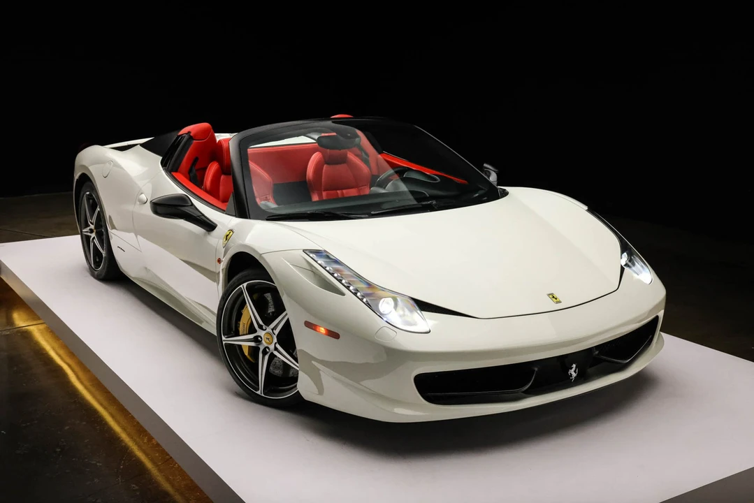 2015 Ferrari 458 Spider - Image 13 of 31