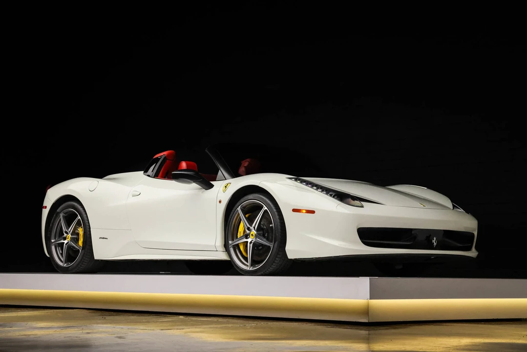 2015 Ferrari 458 Spider - Image 16 of 31