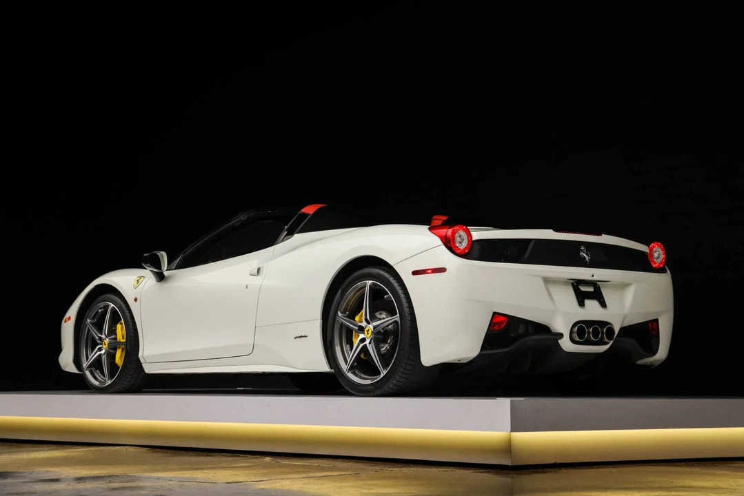 2015 Ferrari 458 Spider - Image 28 of 31