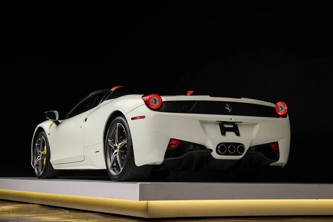 2015 Ferrari 458 Spider - Image 26 of 31
