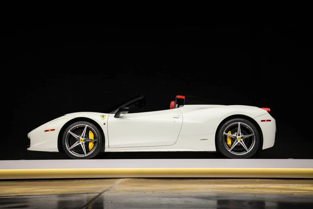 2015 Ferrari 458 Spider - Image 31 of 31