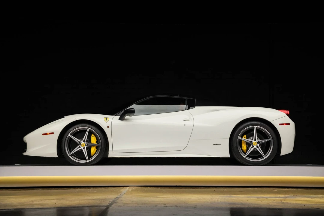 2015 Ferrari 458 Spider - Image 30 of 31