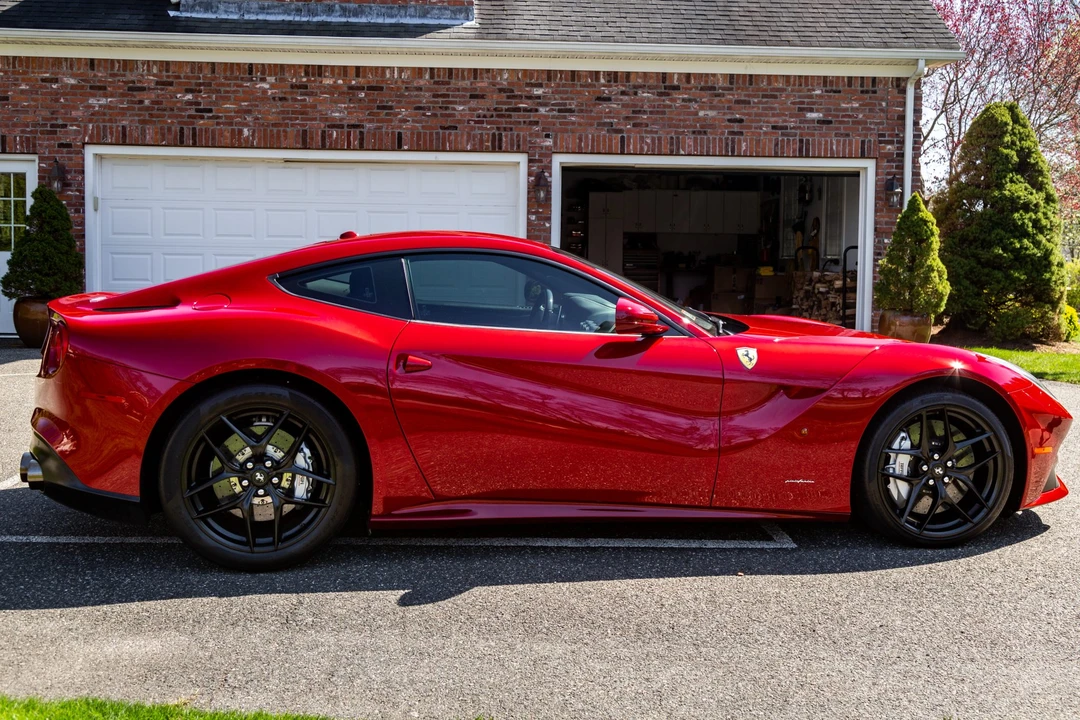 2015 Ferrari F12berlinetta - Image 8 of 31
