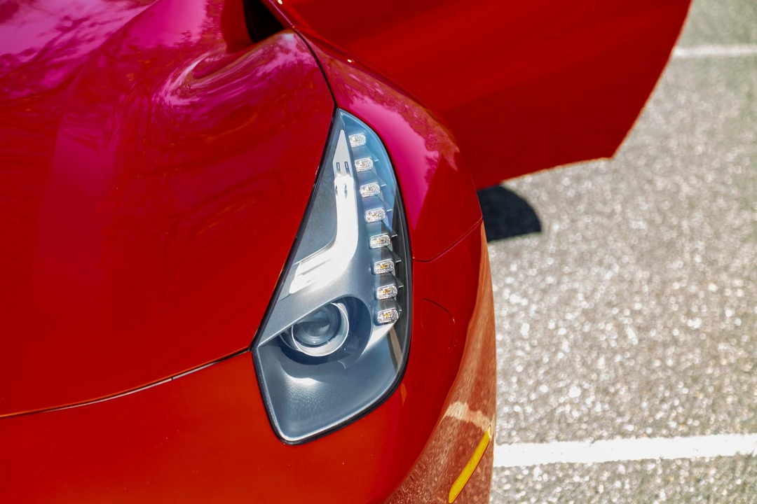 2015 Ferrari F12berlinetta - Image 25 of 31