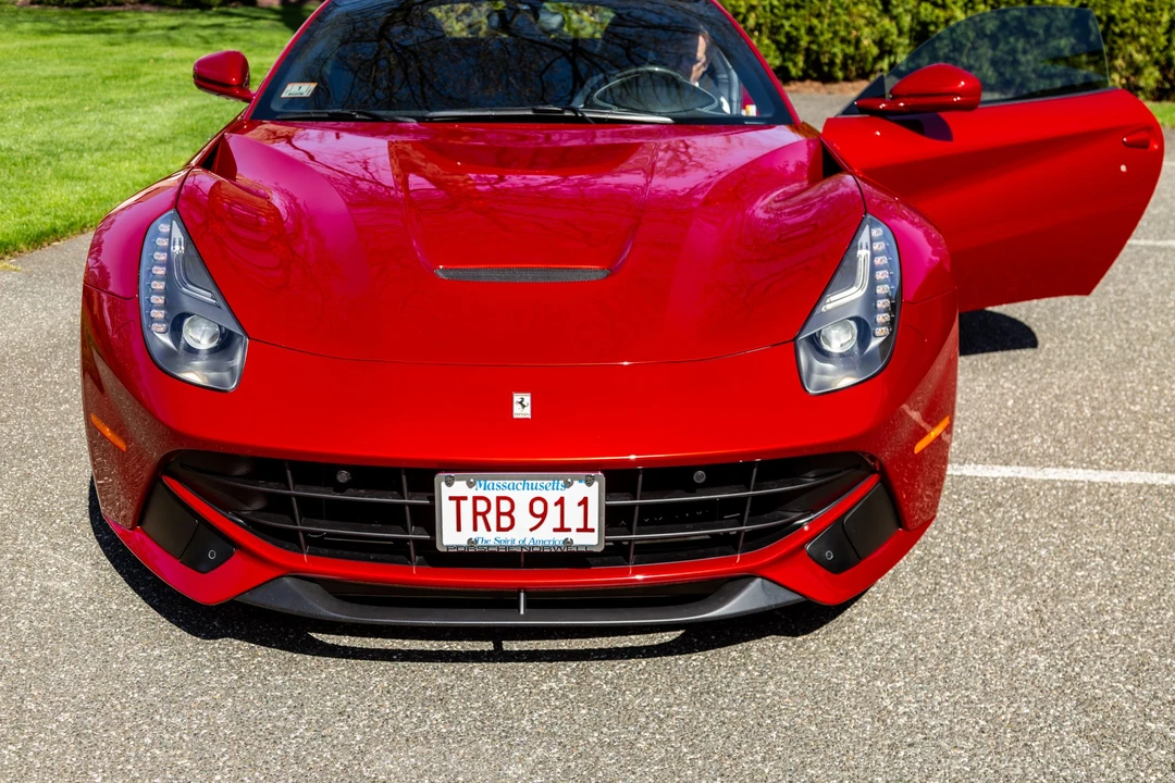 2015 Ferrari F12berlinetta - Image 12 of 31