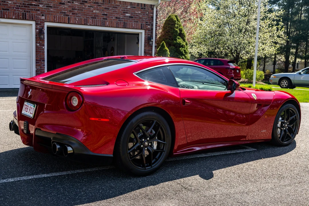 2015 Ferrari F12berlinetta - Image 7 of 31