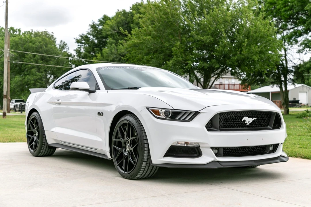2015 Ford S550 Mustang GT - Image 1 of 31