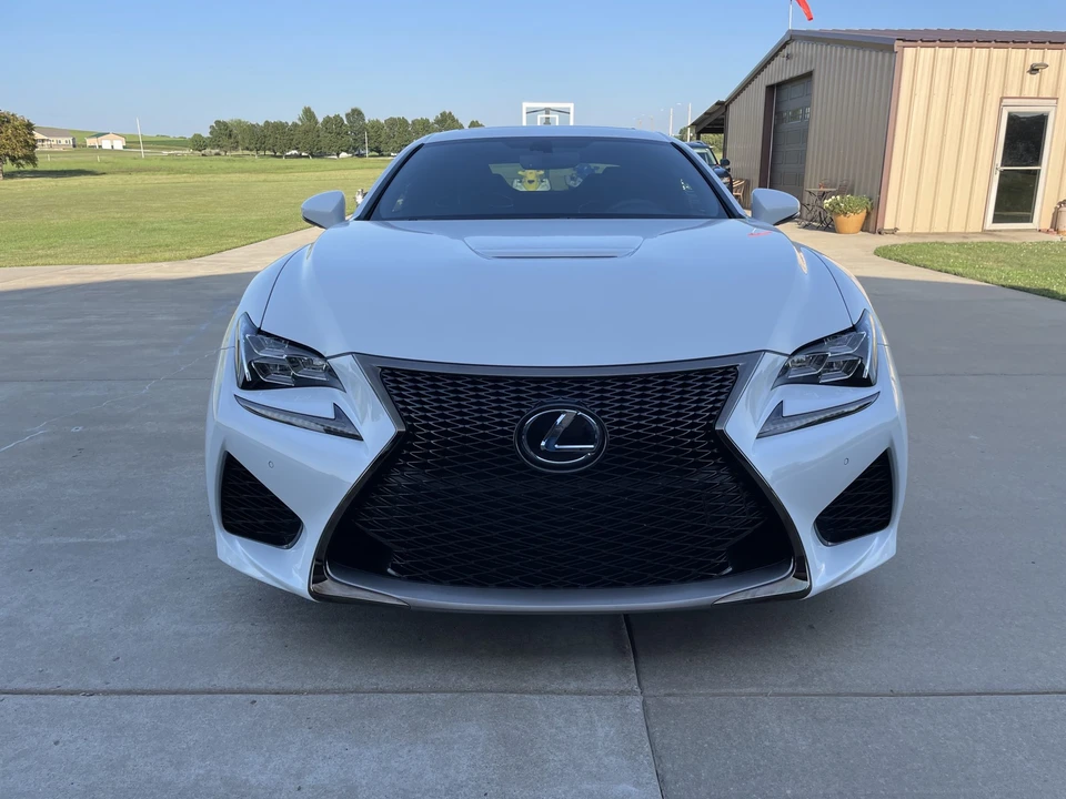 2015 Lexus RC F - Image 16 of 31