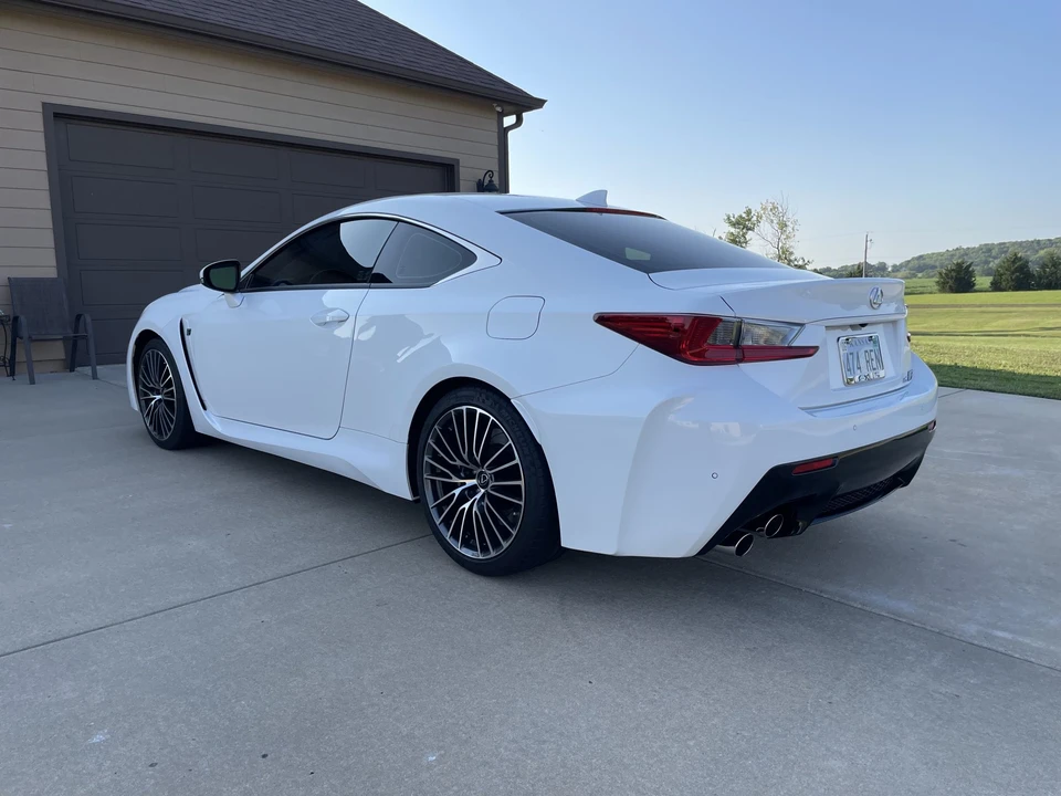 2015 Lexus RC F - Image 11 of 31