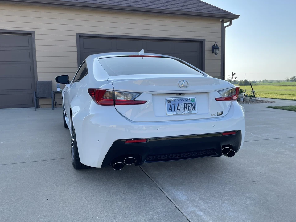 2015 Lexus RC F - Image 10 of 31