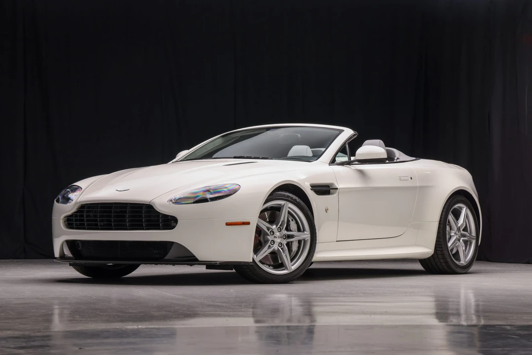 2016 Aston Martin V8 Vantage (2006-2017) - Image 2 of 31