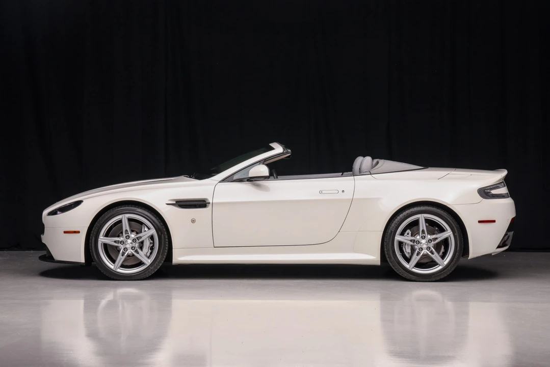 2016 Aston Martin V8 Vantage (2006-2017) - Image 7 of 31