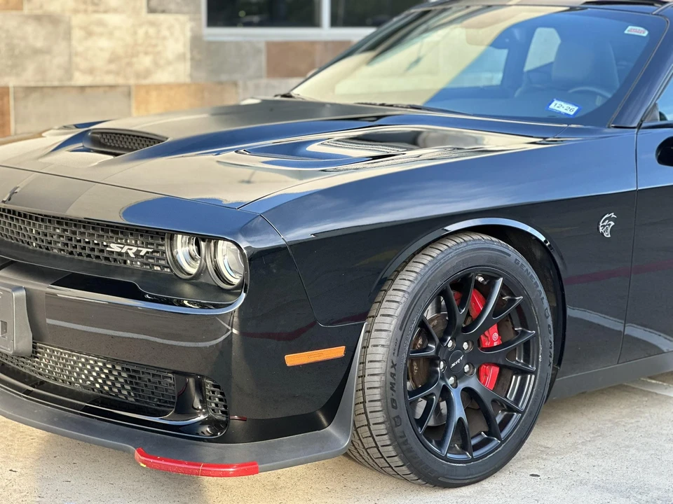 2016 Dodge Challenger SRT Hellcat 3rd Gen - Image 17 of 31