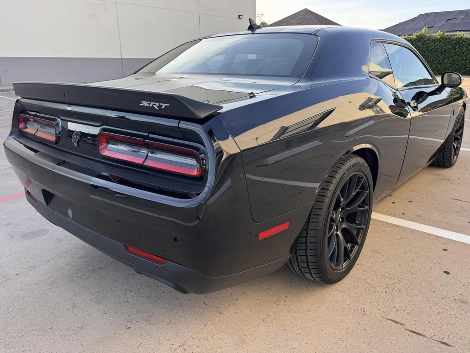 2016 Dodge Challenger SRT Hellcat 3rd Gen - Image 7 of 31
