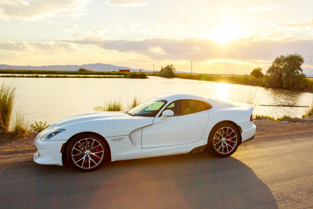 2016 Dodge Viper 5th Gen - Image 3 of 31