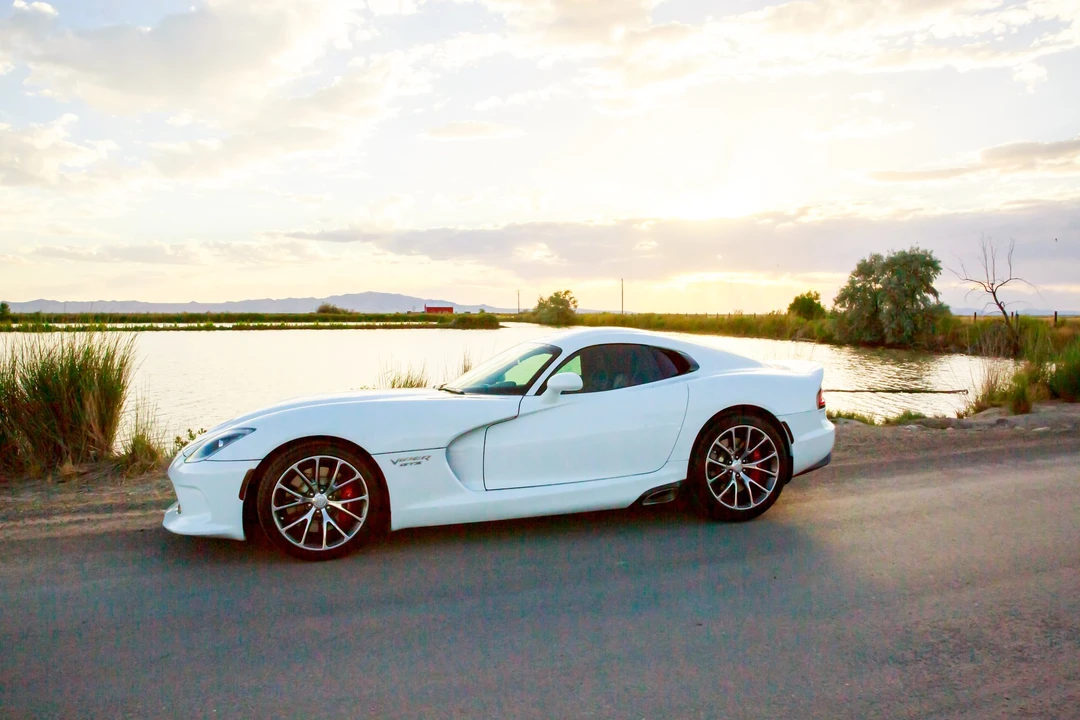 2016 Dodge Viper 5th Gen - Image 2 of 31