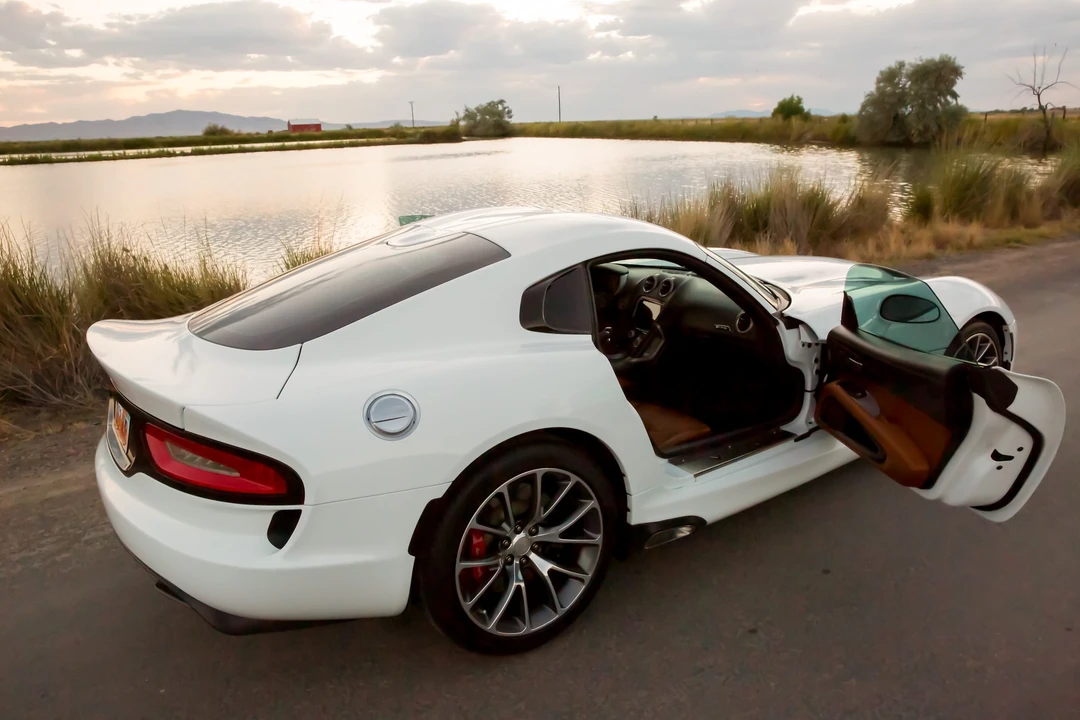 2016 Dodge Viper 5th Gen - Image 25 of 31