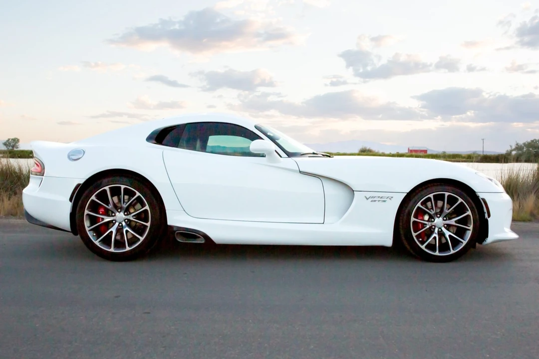 2016 Dodge Viper 5th Gen - Image 10 of 31