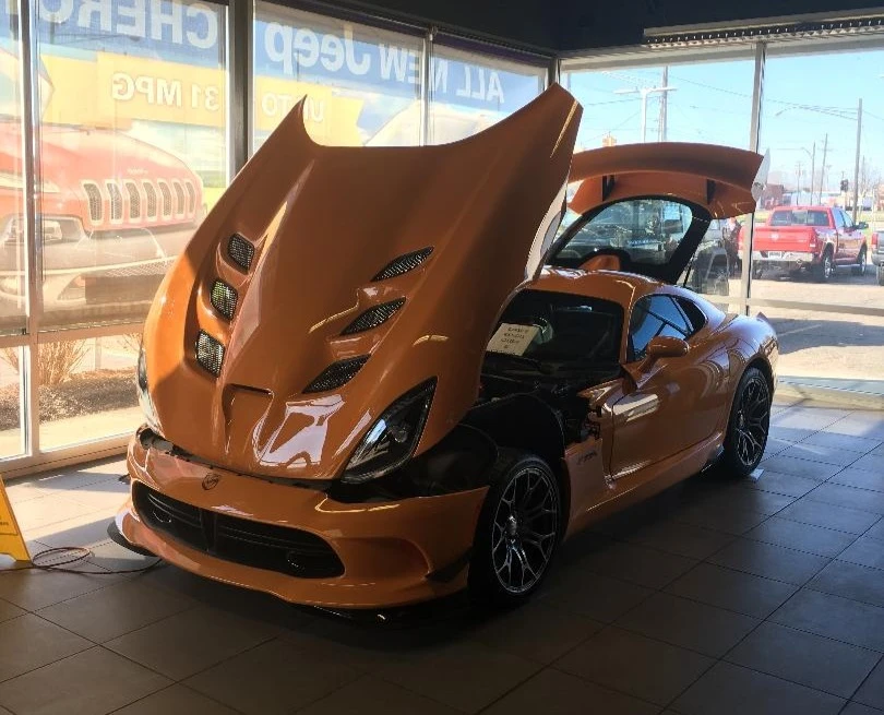 2016 Dodge Viper 5th Gen - Image 9 of 31