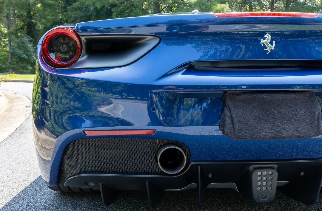 2016 Ferrari 488 GTB - Image 27 of 31