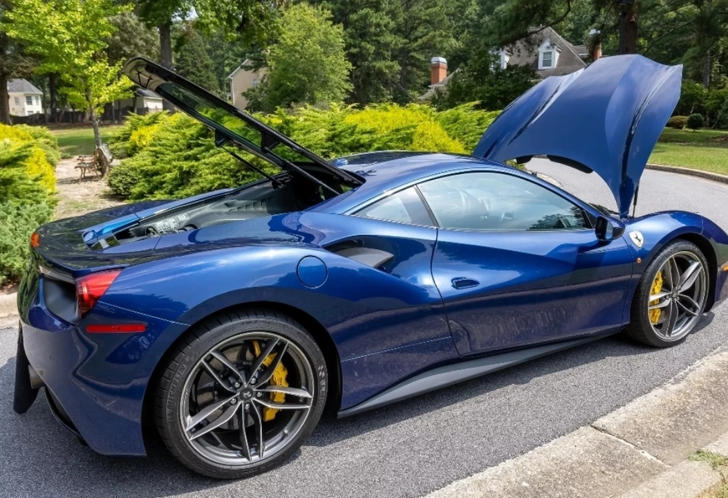 2016 Ferrari 488 GTB - Image 13 of 31