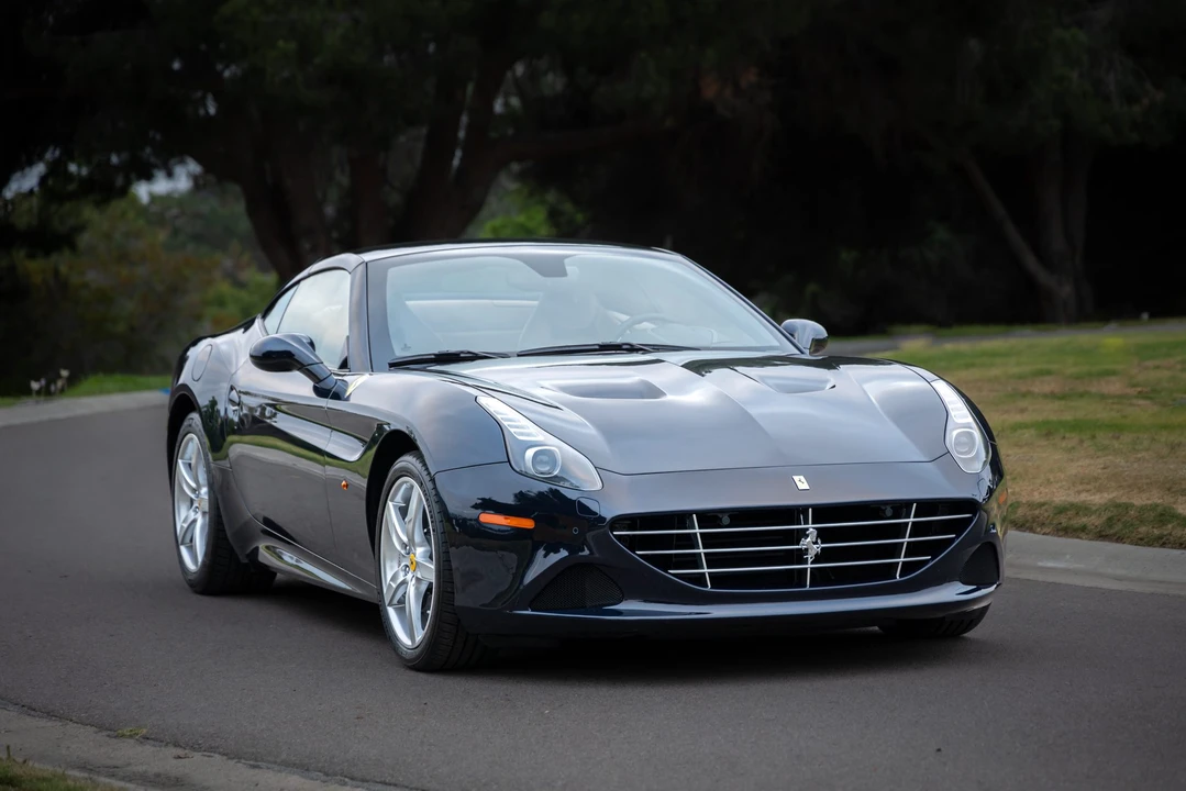 2016 Ferrari California T - Image 30 of 31