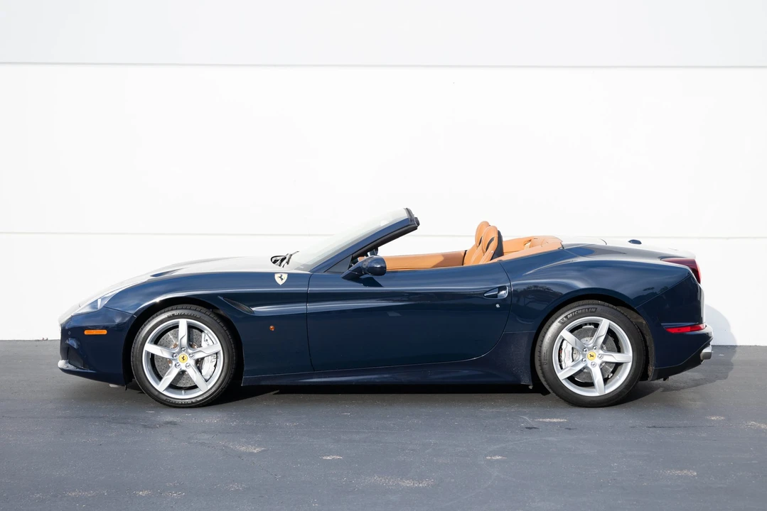 2016 Ferrari California T - Image 17 of 31